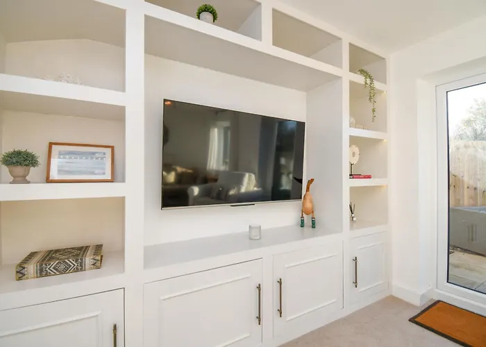 District Haven - Modern Comfort In *