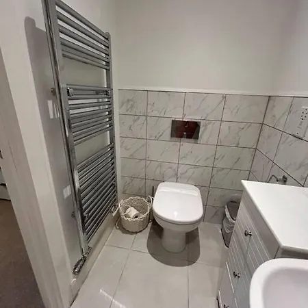 District Haven - Modern Comfort In